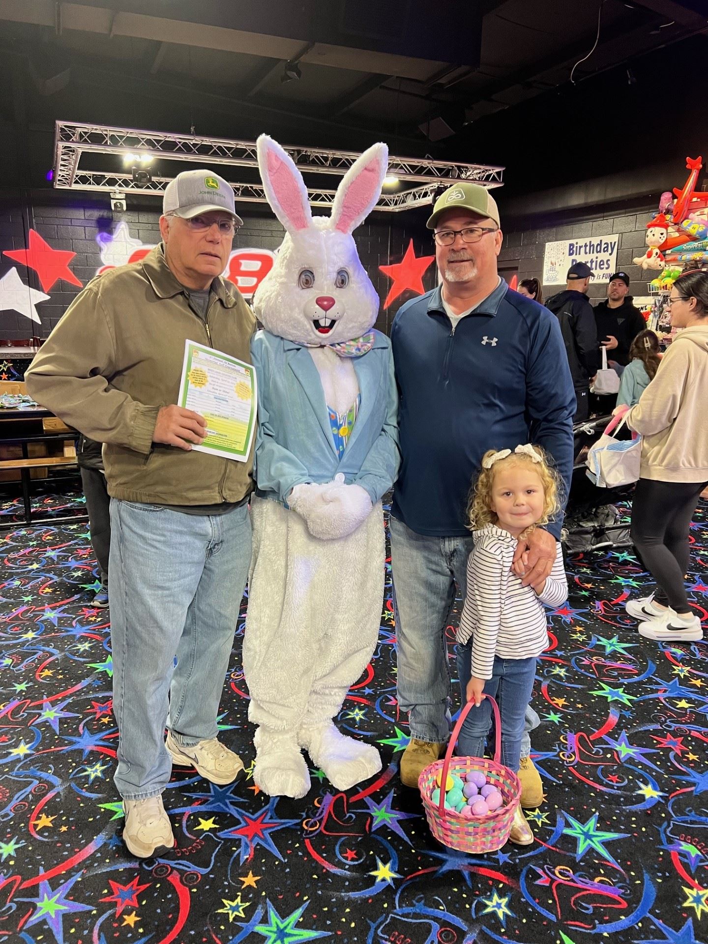 2004 Easter Egg Hunt Photo Bilinski, Bunny, Bruno